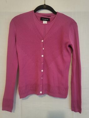 Jones New York Raspberry Pink V‑Neck Button Front Cardigan